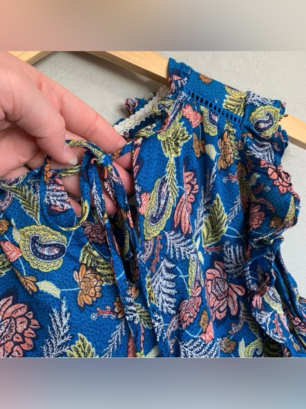 Knox Rose Blue Floral Sleeveless Blouse Top Size XS Bohemian Hippie NWT - Picture 6 of 17